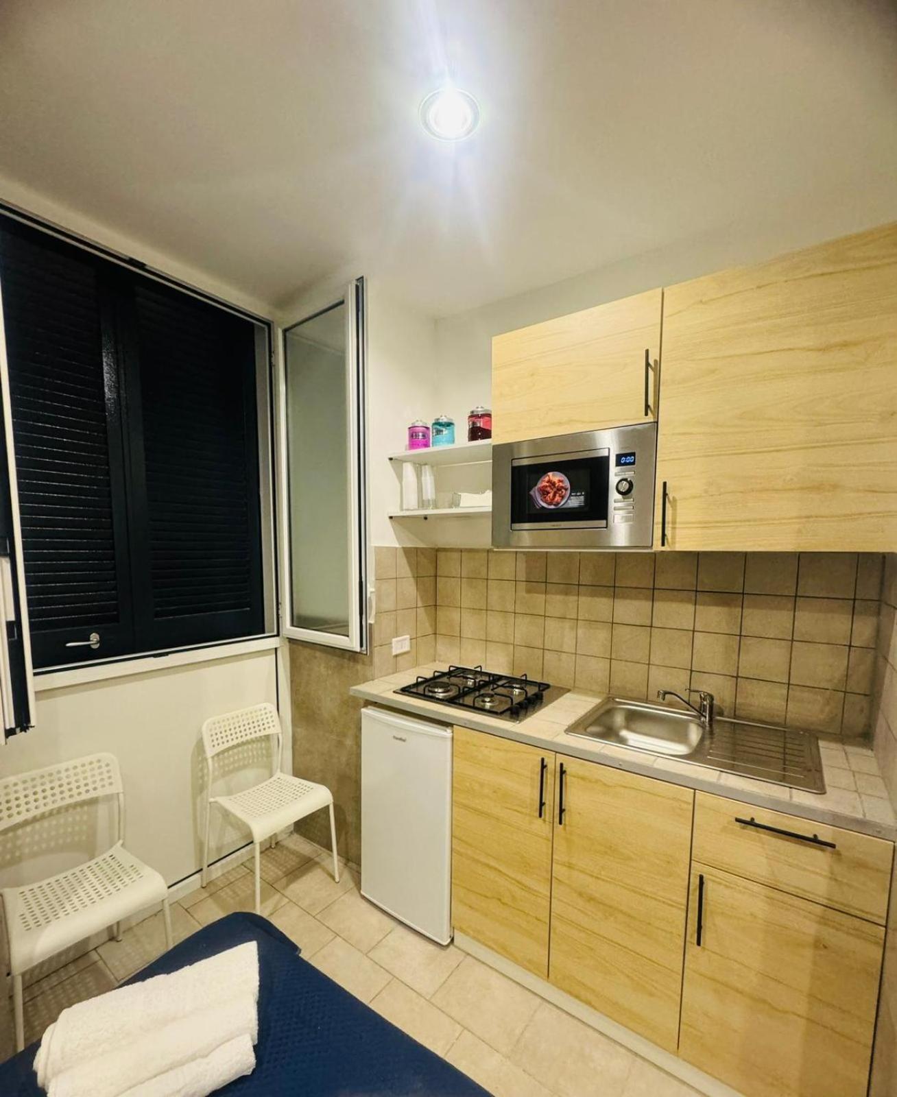 Terrazza Miracoli Napoli Aparthotel Exterior foto