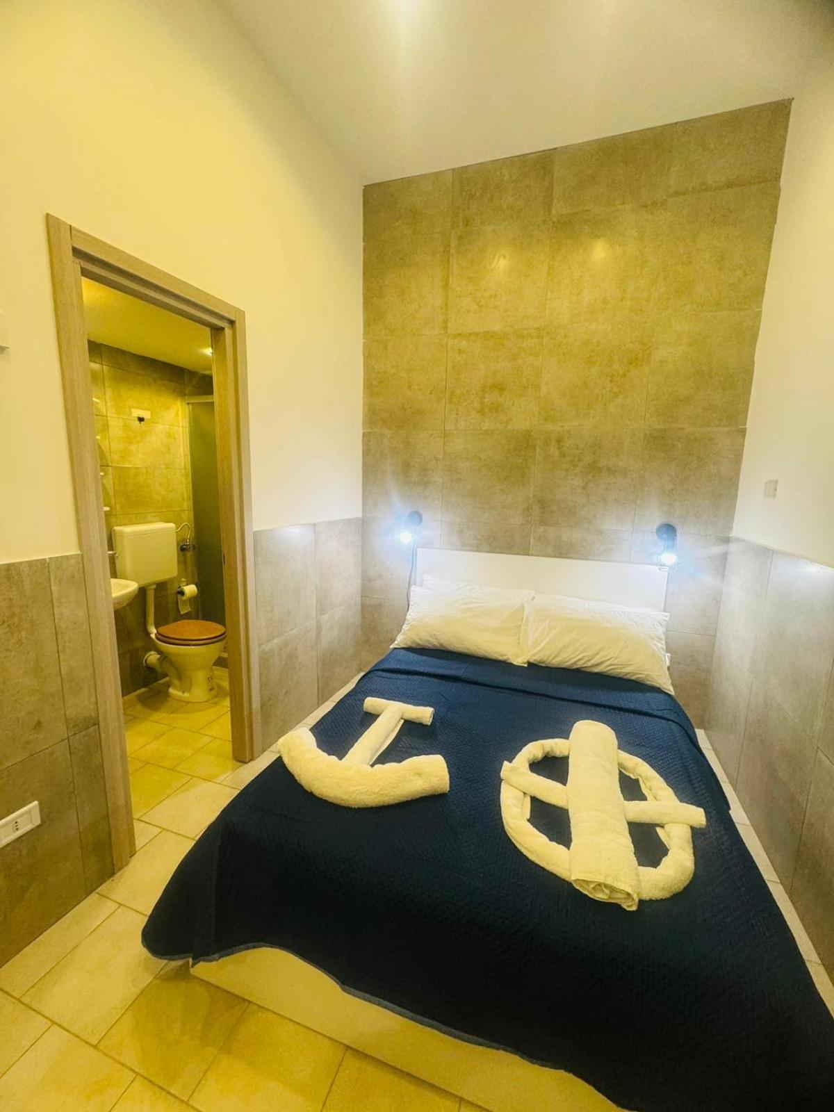 Terrazza Miracoli Napoli Aparthotel Exterior foto