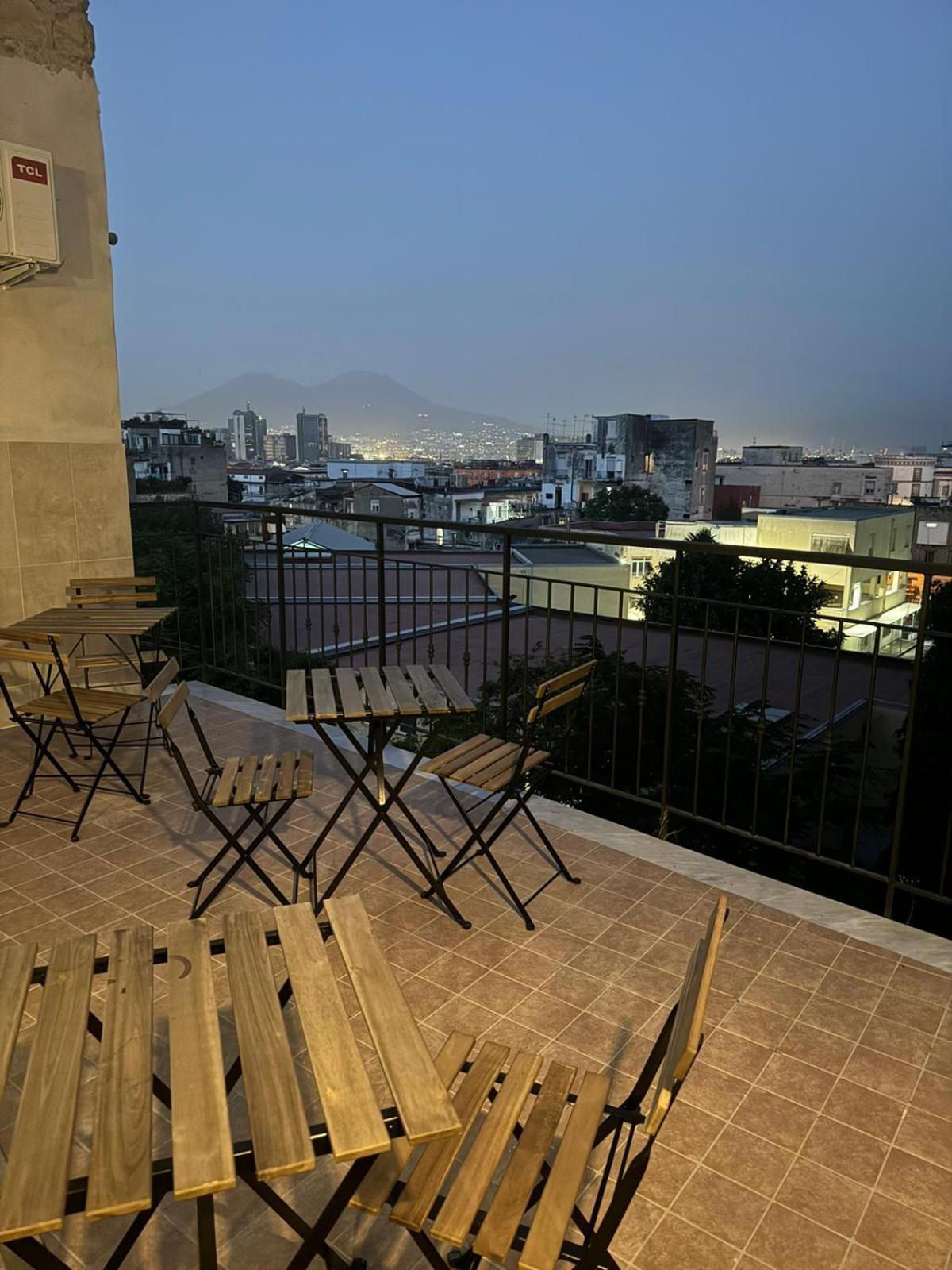 Terrazza Miracoli Napoli Aparthotel Exterior foto